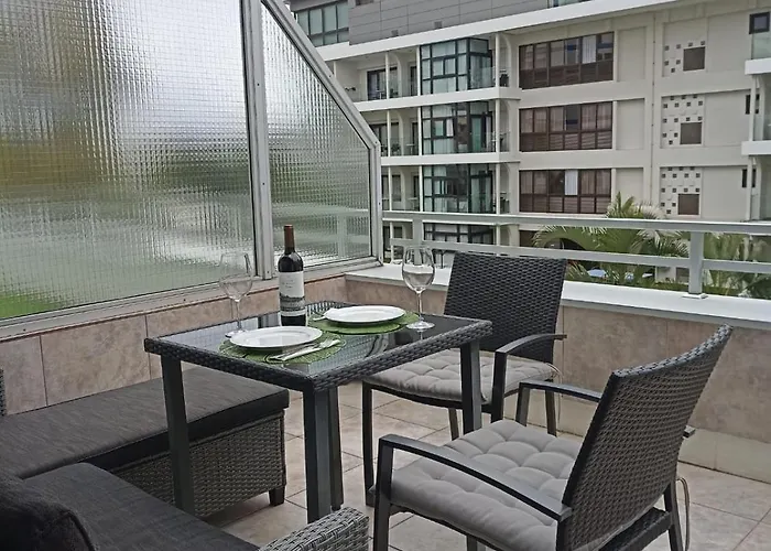 Cozy Apartment In Edificio Bahamas